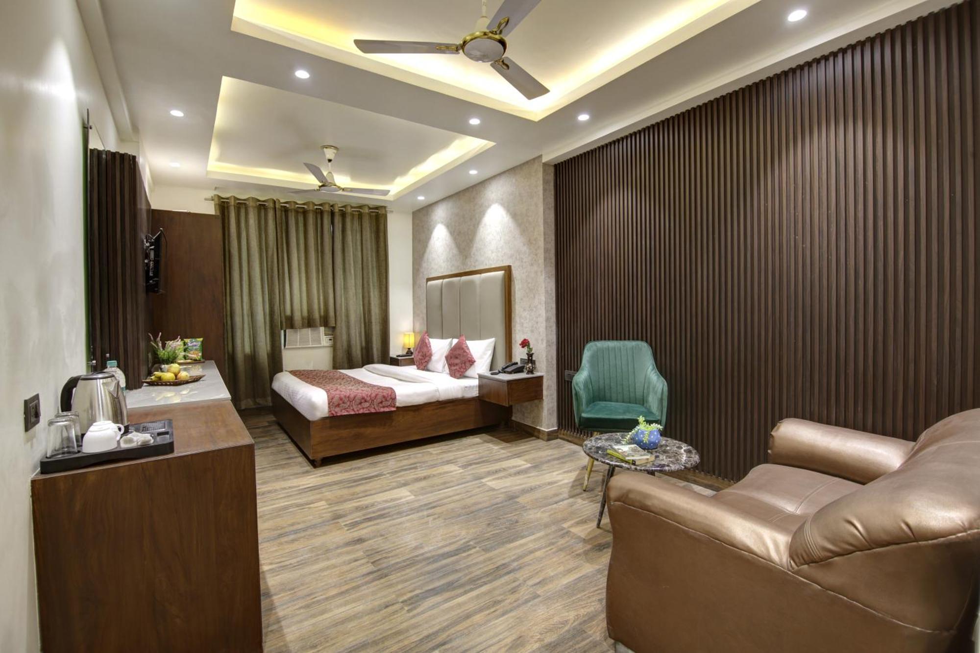Hotel Kashish Plaza - 5 Mins From Metro Station Delhi Zewnętrze zdjęcie