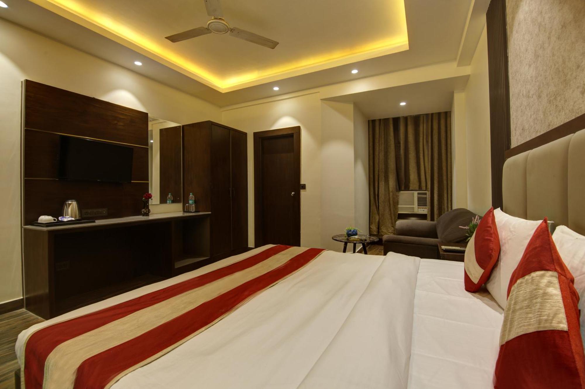 Hotel Kashish Plaza - 5 Mins From Metro Station Delhi Zewnętrze zdjęcie