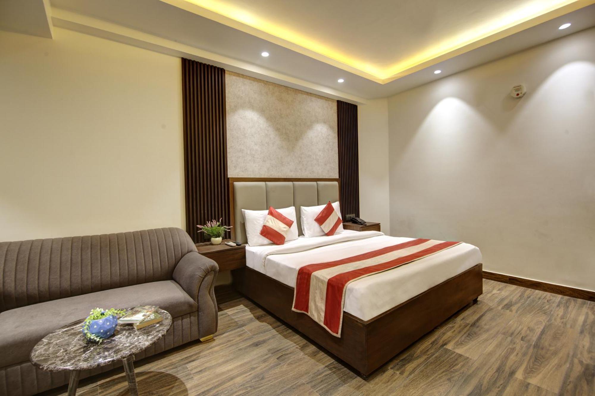 Hotel Kashish Plaza - 5 Mins From Metro Station Delhi Zewnętrze zdjęcie