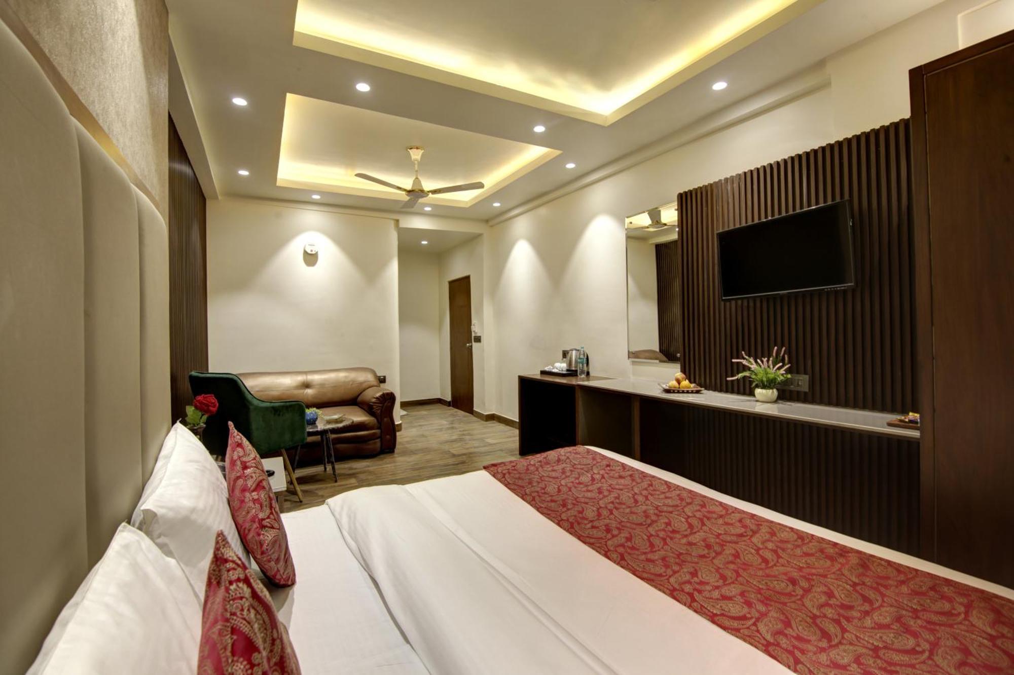 Hotel Kashish Plaza - 5 Mins From Metro Station Delhi Zewnętrze zdjęcie