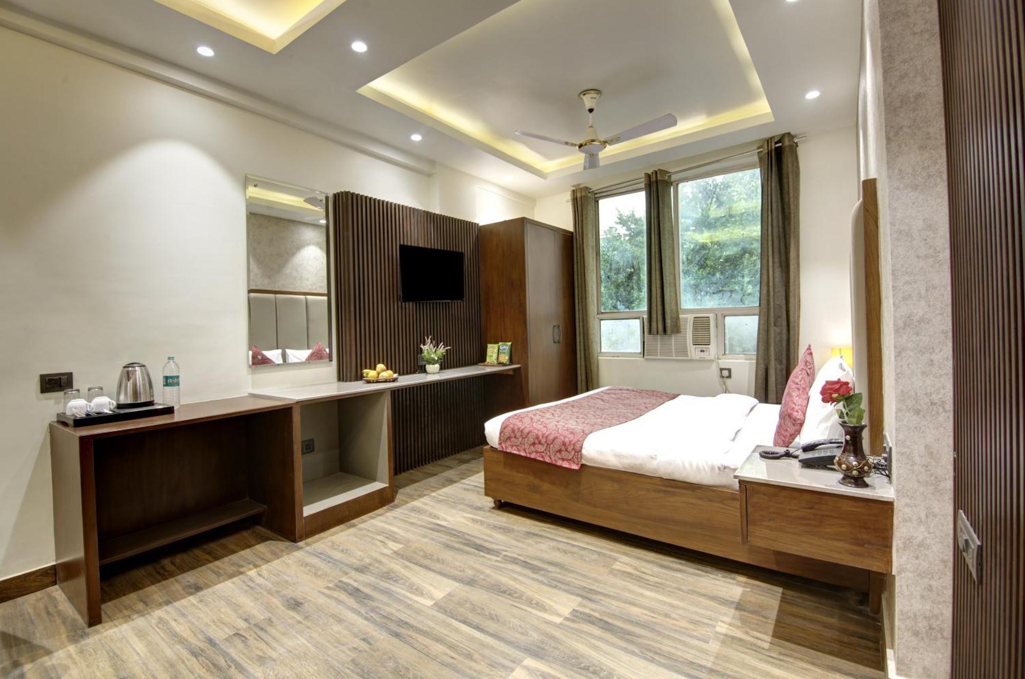 Hotel Kashish Plaza - 5 Mins From Metro Station Delhi Zewnętrze zdjęcie