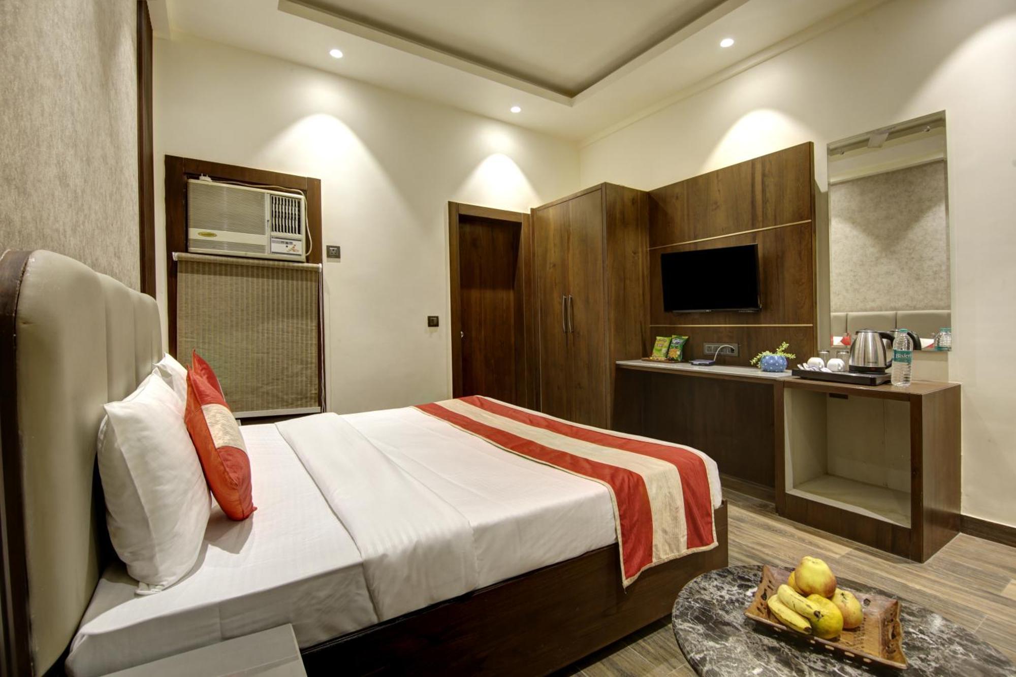 Hotel Kashish Plaza - 5 Mins From Metro Station Delhi Zewnętrze zdjęcie