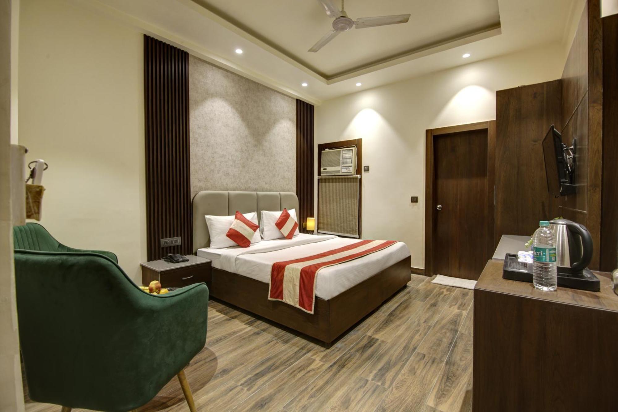 Hotel Kashish Plaza - 5 Mins From Metro Station Delhi Zewnętrze zdjęcie